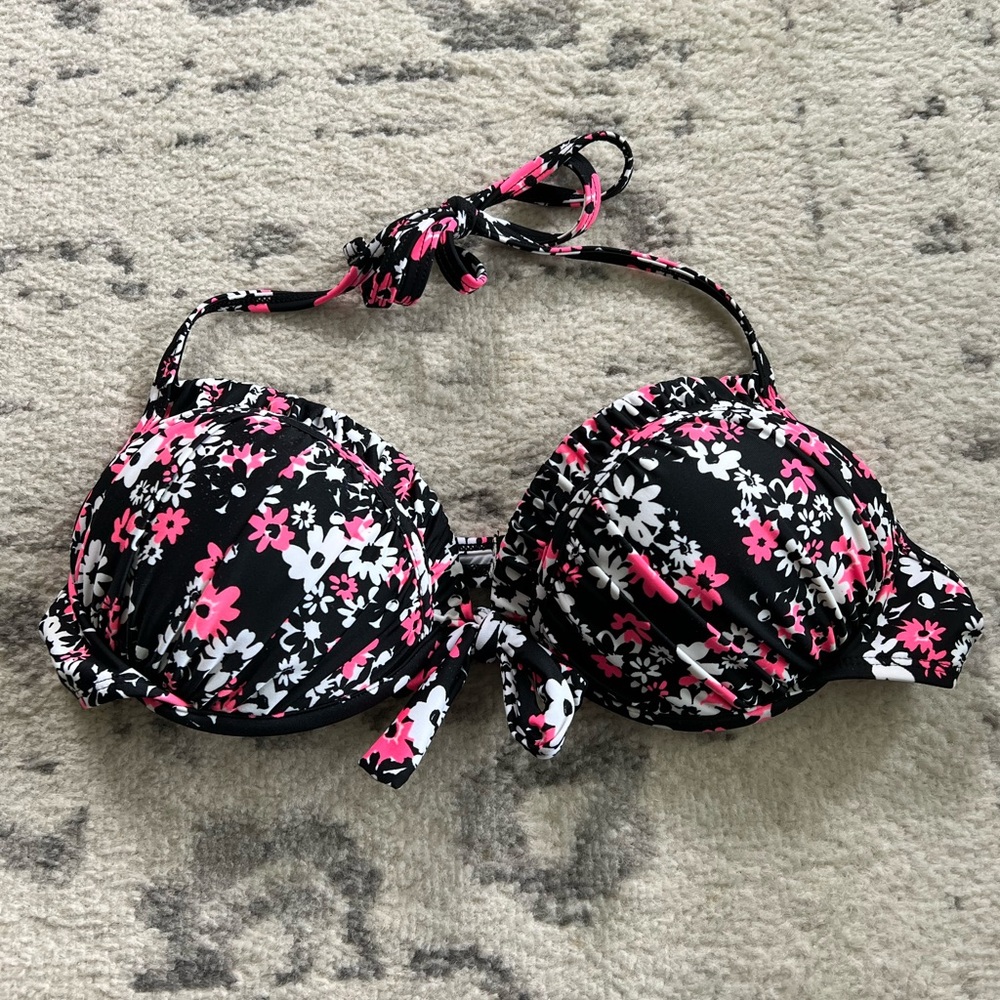 Women’s bikini top-push up size L